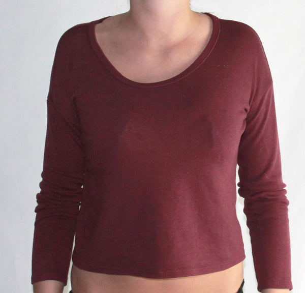 Brandy-Melville-crop-top-long-sleeve-burgundy-front-view