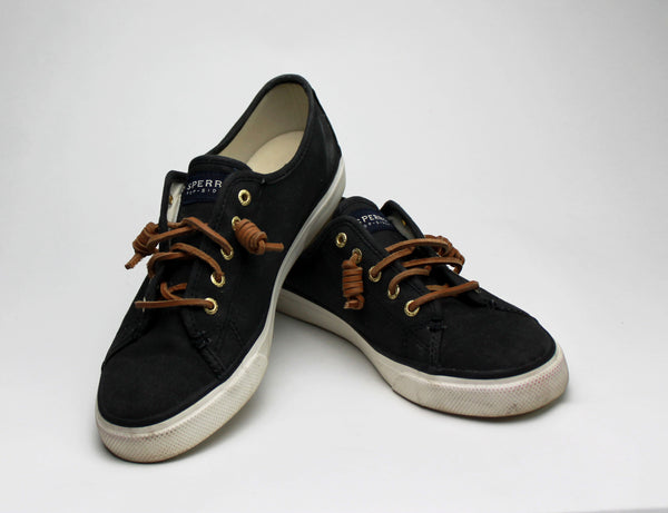 Sperry-topsider-canvas-sneaker-navy-front-view